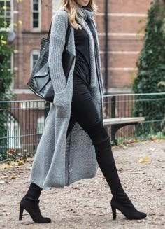 45 Lovely Fall Outfits You Must Have Vol. 1 / 35 #Fall #Outfits Outfits With Grey Cardigan, How To Wear Kimono, Winter Cardigan Outfit, Over The Knee Boot Outfit, Knee Boots Outfit, Grey Maxi, Perfect Cardigan, Cardigan Outfit, Gilet Long