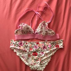 Matching Set Bralette Size S Bikini Size M Brand New With Tags Super Cute, Just Didn’t Fit! Feminine Pink Swimwear With Built-in Bra, Pink T-back Swimwear With Built-in Bra, Pink Feminine Swimwear With Built-in Bra, Pink Triangle Top Bra With Padded Cups, Red Summer Bra, Pink Summer Swimwear With Padded Cups, Feminine Pink Underwire Swimwear, Summer Pink Bra With Padded Cups, Beach Party Beachwear With Built-in Bra