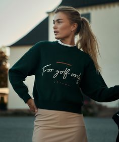 Constructed in a super-soft knit material, the Script Oversized Knit Sweater provides a relaxed silhouette giving an effortless look to your overall outfit. 'For Golf Only' across the chest proudly states what you're all about. Wear it on tour, at the range, or in everyday life. Sporty Crew Neck Sweatshirt For Golf, Golf Brand Sweater, Vintage Golf Sweater, Vintage Golf Sweatshirt, Golf Women, Trendy Golf, Oversized Knit Sweater, Golf Sweaters, Instagram Men