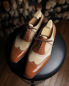 Mens Bespoke Spectator Oxford Brown Beige Color Dress Wingtip Shoes on Storenvy Beige Color Dress, Brown Brogues, Quality Leather Boots, Shoes Business, Men Dress Shoes, Wingtip Shoes, Custom Design Shoes, Brown Dress Shoes, Bespoke Shoes