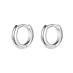 Second Hole Hoop Earrings, Small Silver Hoop Earrings Simple, Simple Earrings Silver, Victorious Outfits, Silver Huggie Earrings, Bday Wishlist, Wishlist Ideas, Huggie Earrings Silver, Winter Jewelry