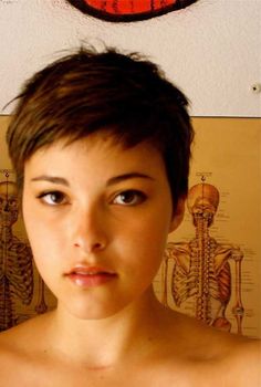 Choppy Pixie Cut With Bangs, Creepy Background, Girls Pixie Cut, Lady Hair, Pixie Cut With Bangs, Decisions Decisions, Baby Bangs, Short Bangs, Boring Hair