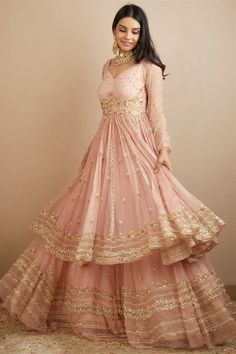 Desi Dress, Desi Wedding Dresses, Anarkali Dress Pattern, Indian Dresses Traditional, Fancy Dresses Long