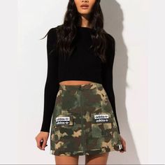 Adidas Originals Women's Cargo Skirt Camouflage Size Medium & Small Available Ed7456. Condition Is New With Tags. Shipped With Usps Priority Mail. Approximately Measurements Sz M Length 16” Waist 16 1/2” Approximately Measurements Sz S Length 16” Waist 14 1/2” Casual Camouflage Cargo Skirt With Pockets, Casual Camouflage Skirt For Spring, Casual Camouflage Skirt For Fall, Camouflage Mini Skirt With Pockets, Camouflage Mini Skirt For Spring, Spring Camouflage Mini Skirt, Casual Camouflage Mini Skirt With Pockets, Adidas Casual Skort For Spring, Casual Adidas Skort For Spring