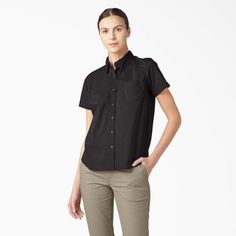 Short Sleeve Poplin Blouse For Work, Poplin Short Sleeve Workwear Blouse, Versatile Workwear Shirt With Rolled Sleeves, Stretch Collared Shirt For Work, Workwear Blouse With Rolled Sleeves, Fitted Poplin Tops For Work, Relaxed Fit Button-up Short Sleeve Work Shirt, Relaxed Fit Button-up Short Sleeve Shirt For Work, Casual Poplin Blouse For Workwear