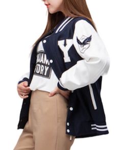 Yonsei University Blue Baseball Jacket One of the top universities in South Korea, Yonsei University, is close to the hearts of many. Known not only as a prestigious institute that excels in academics but also as a place that K-pop and K-drama fans associate positively. With famous group performances like that of Twice, IVE, and Aespa, and k-dramas like True Beauty, Reply 1994, and Cheer Up, their popularity among foreign individuals has skyrocketed. Introducing the Yonsei University varsity jac College Style Letter Print Outerwear For School, Varsity Long Sleeve Outerwear For Campus, Collegiate Long Sleeve Outerwear For College, Collegiate Long Sleeve Varsity Jacket For Campus, Collegiate Winter Outerwear For School, Winter School Spirit Outerwear For College, Collegiate Outerwear For School In Fall, Collegiate Navy Outerwear For Fall, Collegiate Style Navy Outerwear For Fall