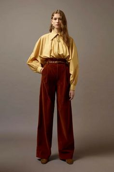 Brown Things, Edgy Dress, Fall Fashion Trends Women, Women Fashion Edgy, Alberta Ferretti, Pantalon Large, Fashion Show Collection, Fall Fashion Trends, Inspiration Mode