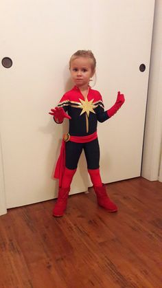 Captain Marvel Diy Costume, Marvel Diy, Captain Marvel Costume, Marvel Costumes, Toddler Costumes, Marvel Women, Halloween 2019, Belem, Diy Costumes