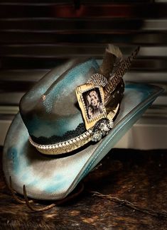 Womens Western Hats, Hat Burning, Custom Cowboy Hats, Hat Western, Hat Light, Painted Hats, Hat Base, Distressed Hat, Boho Hat