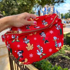 Celebrate the season with the perfect blend of Disney magic and holiday cheer! This Disney Parks-themed Christmas fanny pack is designed for festive fun, whether you're visiting the parks or enjoying holiday outings. Keep all your essentials organized and hands-free while showing off your love for Disney during the most magical time of the year. 🎄✨ Christmas Party Planning, Disney Christmas Shirts, Disney Purse, Very Merry Christmas Party, Bag Patches, Disney Family Vacation, Themed Christmas, Disney Decor, Disney Lover