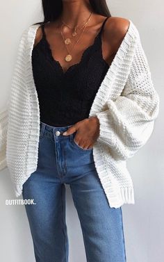 Winter Clothes Women Casual, Lederhosen Outfit, Fall Outfits For Work, Beauty And Fashion, Casual Winter Outfits, White Cardigan, Casual Fall Outfits, Fashion Mode, Mode Inspiration