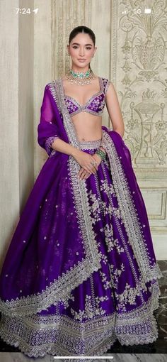 Indian Bridesmaids Outfits, Isha Ambani, Product Instagram, Purple Lehenga, Brides Sister, Lehenga Dress, Wedding Outfits For Women, Indian Bridesmaids, Sangeet Outfit