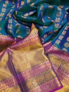 Sari Draping Styles, Saree Simple, Kanchi Sarees, Blue Silk Saree, Kanjivaram Sarees Silk, Kota Silk Saree, Kanjivaram Saree, Silk Sarees With Price, Floral Print Sarees