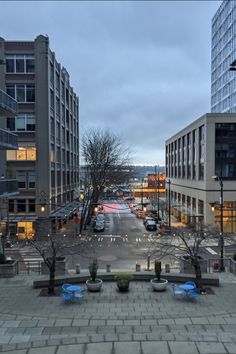 Staircase fountain through Seattle with an early morning grey sky New Years Vision Board, Seattle Travel Guide, Usa Life, Washington Seattle, Visit Seattle