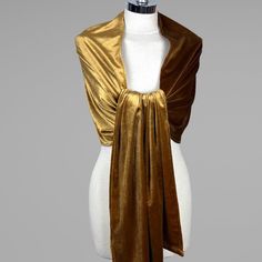 Elegant Gold Shawl For Winter, Formal Festive Gold Shawl, Gold Shawl For Festive Evening, Gold Shawl For Formal Festive Occasions, Gold Shawl For Evening And Festive Occasions, Gold Shawl For Festive Evening Events, Festive Evening Gold Shawl, Festive Gold Shawl For Evening, Fitted Gold Shawl For Party