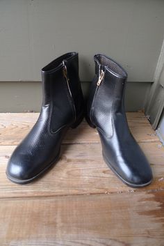 I do not shine shoes for pictures to make them look perfect.  That feels deceptive.  However, if you know shoes, you know you can shine them up to look pretty amazing. Label: 8 1/2 D Sole Length:   11.1" Max Sole Width:  3.75" Boot Height:  7 3/8" Any Item Can Be Returned For Any Reason To find more items like this:  https://www.etsy.com/shop/AmericanVintageNet/search?search_query=mens+vintage+shoes&order=date_desc&view_type=gallery&ref=shop_search Beatles Boots, Beatle Boots, Mens Vintage, Mens Clothing, Vintage Shoes, Vintage Men, How To Look Pretty, The Beatles, Clothing Items