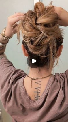 60 reactions | #eventplanning #weddingplanning #quince #weddinghair #planningevents #azweddings #arizonaweddings #arizona #arizonathings #hairandmakeup #glamteam #hairstylist #makeupartist #hairtutorial #tutorial #diy | Vanessa Priebe | Mustard · Pure Water (with Migos) Easy Top Knot Long Hair Bun Tutorials, Funky Updos, Quick Hairdos, Medium Hair Updos, Tousled Updo, Hat Ponytail, Formal Hairstyles For Long Hair, Ponytail Hairstyles Easy, Easy Bun Hairstyles