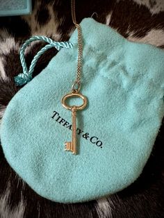 Beautiful Tiffany Oval Key with 18” Tiffany chain. 18k rose gold. Absolutely stunning. Excellent condition Tiffany Key Necklace, Tiffany Key, Key Necklace, 18k Rose Gold, Tiffany & Co., Pink Rose, Chain Necklace, Rose Gold, Key