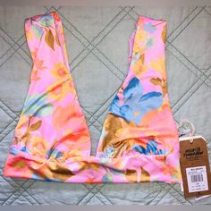 Very Pretty Bright Floral Pattern Billabong “Pick Me Up Plunge” Bikini Top. No Padding. Straps And Back Band Not Adjustable. Size Small. New With Tags! Feel Free To Ask Questions Or Make Me An Offer! Pink V-neck Party Swimwear, Pink V-neck Swimwear For Beach Party, Pink V-neck Swimwear For Beach, Pink V-neck Swimwear For Party, Pink V-neck Beachy Swimwear, Pink Swimwear For Spring Beach Party, Pink Bra Friendly Swimwear For Party, Pink V-neck Swimwear For Poolside, Pink Printed Swimwear For Beach Party