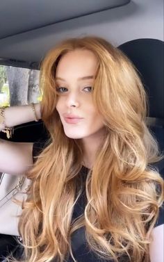 Strawberry Blonde Hair Fair Skin, Hair Copper Blonde, Hair Color Ginger, Ginger Blonde Hair, Best Fall Hair Colors, Abbey Cowen, Ginger Blonde