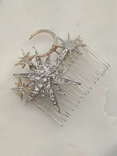 Silver and Gold Bridal Hair Comb Celestial Bridal Hair Comb - Etsy Celestial Hair, Gold Bridal Hair Comb, Bridesmaid Hair Comb, Hair Acessories, Celestial Wedding, Star Hair, Crystal Stars, Hair Combs, Fall Accessories