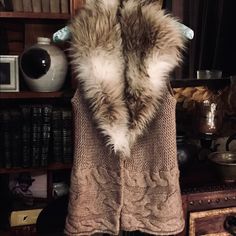 Never Worn, Mauve Pink Knit Vest ,Large Faux Fur Collar Vest, Mauve Pink, Knit Vest, Fur Collars, Ann Taylor, Faux Fur, Jackets For Women, Collar, Pink