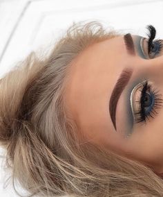 Maquillage Yeux Cut Crease, Crease Makeup, Beauty Make-up, Make Up Looks, Makeup Goals, Cut Crease, Prom Makeup, Gorgeous Makeup, Sims 4 Cc