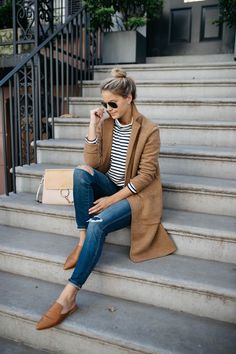 Camel Sweater Outfit, Sweater Outfit Ideas, Camel Sweater, Sweater Outfit, Sweater Coat