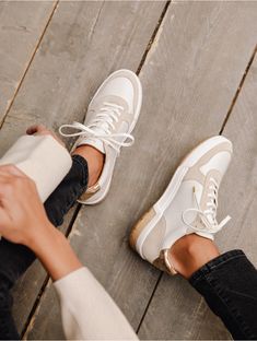 Classy Sneakers, Fairytale Shoes, Nude Sneakers, Elegant Sneakers, Brown Leather Sneakers, Tan Sneakers, Fall Sneakers, Keds Style, Beige Sneakers