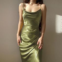 Collar Model, Long Dresses Elegant, Backless Long Dress, Outfits Petite, Midi Slip Dress, Split Dress, Long Skirts, Indie Outfits, Petite Outfits