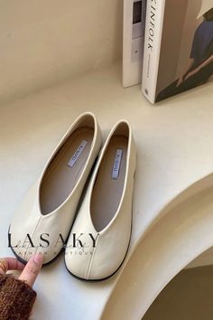 Lasaky - Chic Slip-On Loafers with Soft Sole, Two Straps, and Low Heel - Trendy Single Shoes Cream Slip-on Flats For Office, Casual Beige Ballet Flats With Round Toe, White Round Toe Flats For Office, Casual Beige Closed Toe Ballet Flats, Casual Cream Ballet Flats, Beige Round Toe Slip-ons For Office, Casual Slip-on Ballet Flats For Office, Classic Cream Ballet Flats With Round Toe, Casual White Pointed Toe Flats