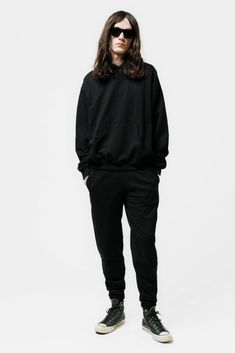 OVERSIZED FIT HOODIE CRAFTED FROM A SUPER SOFT, PRE-SHRUNK HEAVY WEIGHT JERSEY COTTON, FOR THE ULTIMATE JERSEY. FEATURES RIBBED HEM & CUFFS. Black Athleisure Sweats With Kangaroo Pocket, Oversized Black Sweats With Kangaroo Pocket, Black Sweats With Kangaroo Pocket For Fall, Winter Black Sweats With Kangaroo Pocket, Black Winter Sweats With Kangaroo Pocket, Black Sweats With Pockets For Fall, Black Fall Sweats With Pockets, Black Relaxed Fit Sweats With Drawstring Hood, Black Relaxed Fit Hooded Sweats