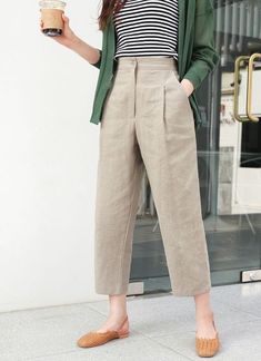 Khaki Pants Outfit, Casual Work Outfits, 가을 패션, Trendy Clothes For Women, Outfits Casual, Work Attire, Outfit Casual, Outfits Casuales, Work Casual