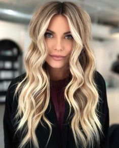 Blonde Front Highlights, Long Auburn Hair, Buttery Blonde, Face Shape Hairstyles, Black Hair With Highlights, Dark Hair With Highlights, Hair Streaks, Strawberry Blonde Hair, Bright Blonde