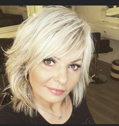 Blond Highlights For Women Over 50, New Haircut For 2023, Medium Length Hairstyles For Thinning Hair, Med Length Hairstyle Women Round Face, 2023 Hair Trends For Women Over 50 Fine Hair, Mid Length Hairstyles For Women Over 50 Medium Layered, Short Chin Length Hair With Bangs, Medium Length Haircut 40 Year Old, Chin Length Hair With Layers Side Part