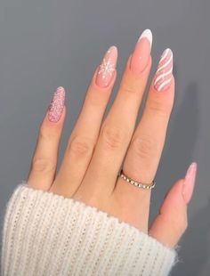 Pink Almond Nails Christmas, Baddie Christmas Nails Almond, Christmas Nails 2024 Almond, Pink Christmas Almond Nails, Christmas Nails Neutral Colors, Christmas Nails Long Almond, Crismas Nails 2023, Pink And Silver Christmas Nails, Christmas Nails Rose Gold