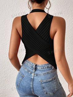 Stretch Sleeveless Knit Top For Party, Casual Sleeveless Knit Top For Party, Sleeveless Knit Top For Night Out, Sleeveless Knit Top For Summer Nights, Sleeveless Knit Top For Night Out In Summer, Black Sleeveless Knit Top For Summer, Sleeveless Black Knit Top For Summer, Sports Equipment, Fashion Online Shop