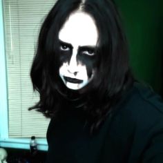 Real Corpse Paint, Simple Corpse Paint Makeup, Dsbm Corpse Paint, Corpse Face Paint, Metallica Makeup, Corpse Paint Aesthetic, Corpse Makeup Black Metal, Batman Eyeliner