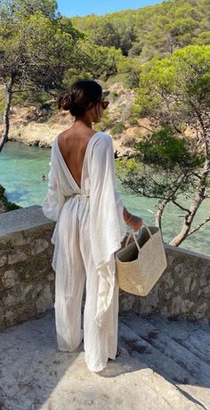 Lavender Beach Outfit, Puerto Rico Outfits Aesthetic, Boho Beachy Aesthetic, Bali Fashion Outfits, Vacation Outfits 2024, Greek Aesthetic Fashion, Portugal Aesthetic Outfits, Classy Woman Outfits, St Lucia Outfit Ideas