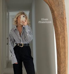 Pinstriped Shirt Outfit, Button Down Outfit, Sixth Form Outfits, Smart Casual Work, Chic Clothing Style, Neat Casual Outfits, Office Casual Outfit, Casual Work Outfit