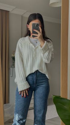 Dark Blue Jeans Outfit Summer, Style With Blazer, Women Uggs, Clothes Y2k Aesthetic, Y2k Aesthetic Clothes, Christmas Outfit Ideas For Women, Christmas Outfit Ideas, Clothes Y2k