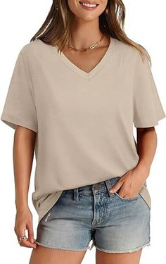 Olivia Mark - Short-Sleeve Casual Loose Fit Shirt with Notched Collar - Trendy Relaxation Shirt Amazon Shirts Women, Vacation Ootd, Womens T Shirts, Staple Dress, Loose Fit Shirts, Loose Tees, Versatile Wardrobe, Boyfriend T Shirt, Loose Style