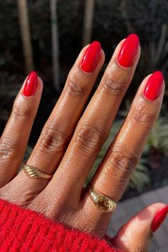 15 Stunning Red Nail Ideas Perfect for Dark Skin - Black Girl Aesthetics Pr Nails, Nail Art Designs Winter, Winter Nails 2022, November Nail Designs, Pretty Short Nails, Watermelon Nails, Red Manicure, Formal Nails, Nails 2022