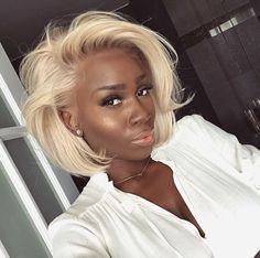 Mary Edgy Bob Haircuts, Modern Bob Hairstyles, Layered Haircuts Shoulder Length, Blonde Style, Honey Blond, Body Wave Hair, Short Blonde, Blonde Bobs, Hair Waves