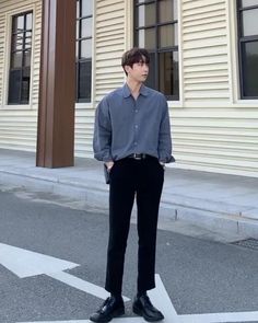 Korean Street Fashion Men, Look 80s, Boys Korean, Korean Mens Fashion, Mens Smart Casual Outfits, Formal Men Outfit, Korean Casual Outfits, Mens Trendy Outfits, Smart Casual Men