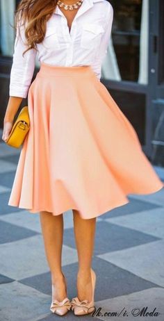 From head to toes! Love the color, fit, and the SHOES! Trendy Office Outfits, Rok Midi, Bridget Bardot, 2014 Fashion Trends, Rocker Girl, Bohol, Summer Fashion Trends, Street Style Inspiration, Looks Chic