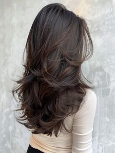 Stunning Layered Haircuts for Long Hair: Styles & Maintenance Tips Haircut Ideas For Girls Layers, Long Hair Haircut Ideas Layers, Layered Hair Inspo Long, Cute Layers For Long Hair, Back Layers Long Hair, Short Layered Haircuts On Long Hair, Flowy Layers Haircut, Haïr Cut With Layers, Haircuts With Layers And Curtain Bangs