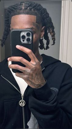 Male Loc Styles, Loc Hairstyles For Men, Thug Aesthetic, Short Dread Styles, Studs With Dreads, Temp Fade Haircut, Boyfriend Hair, Short Dreadlocks Styles