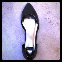 Check Out These Bnib Adorable Black Flats! Perfect For Any Outfit! I Run Between A 6-6.5, These Are A 6.5 And They Are Too Big For Me So I Would Say They Fit More Like A 7. Sleek Black Flats For Spring, Sleek Black Flats For Fall, Sleek Black Closed Toe Flats, Fitted Black Flats For Office, Black Flats, Leather Slip Ons, Slip Ons, Cute Black, Flat Shoes Women