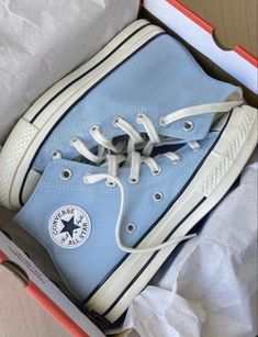 Converse Bleu, Zapatillas All Star, Cute Converse Shoes, Cute Converse, Trendy Shoes Sneakers, Blue Converse, Preppy Shoes, Cute Nike Shoes, Shoe Inspo